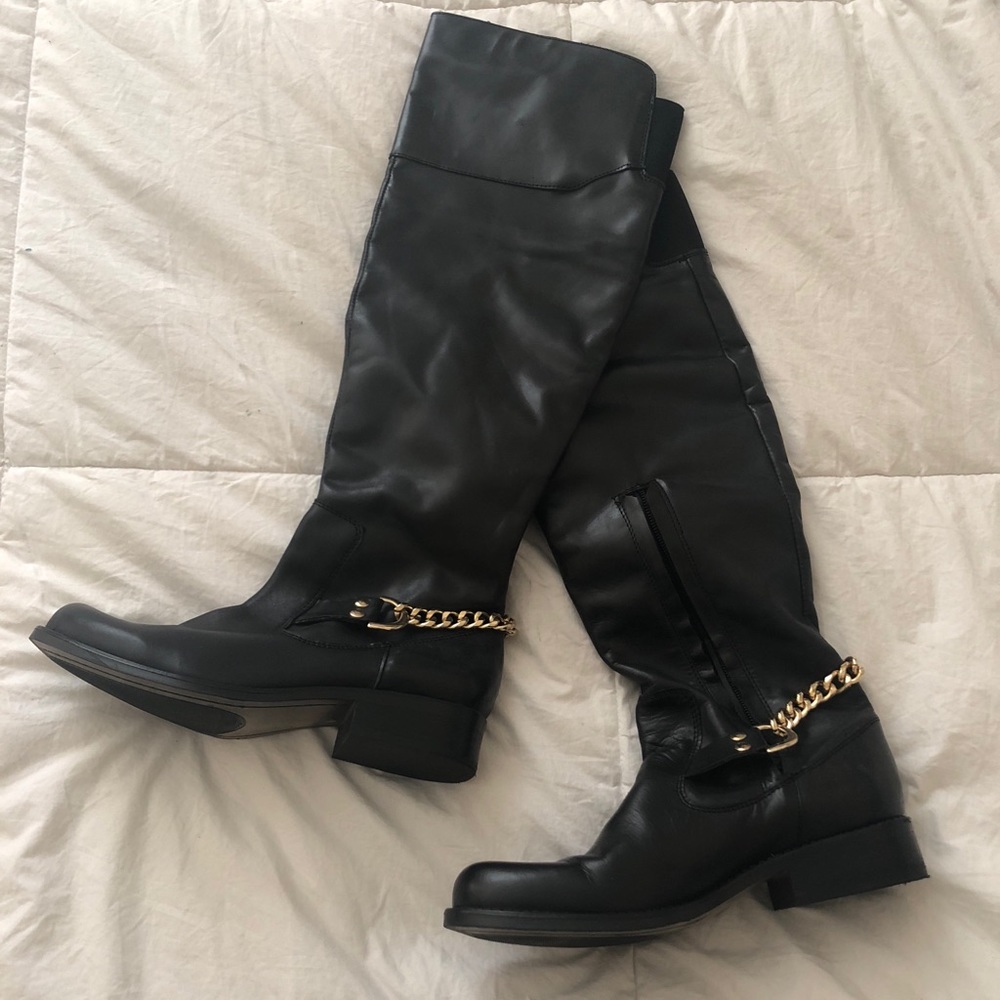 STEVE MADDEN Calf-Knee High Boots w/Gold Chain